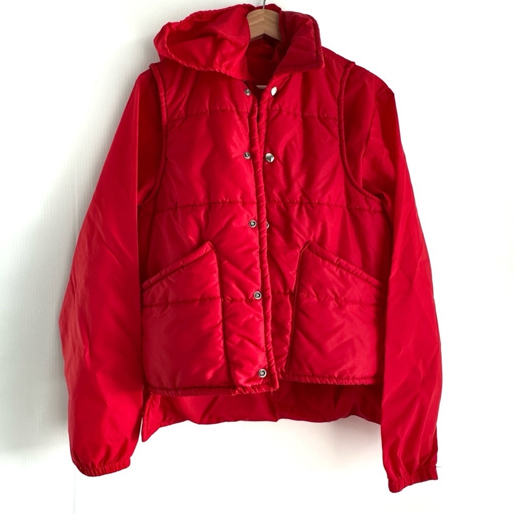 Vintage Red Puffer vest with built in windbreaker that tucks in pocket medium